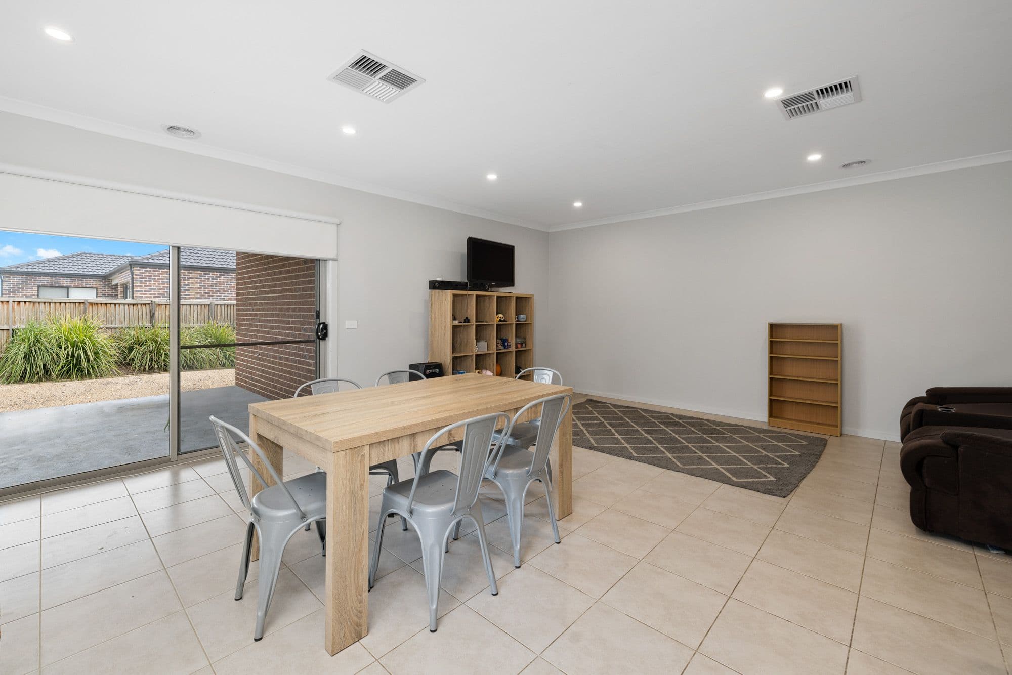 11 Taworri Crescent, Werribee VIC 3030, Werribee - Thumbnail 4