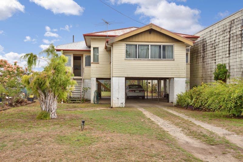 24 Sturt Street, BUNGALOW QLD 4870, Bungalow - Image 1