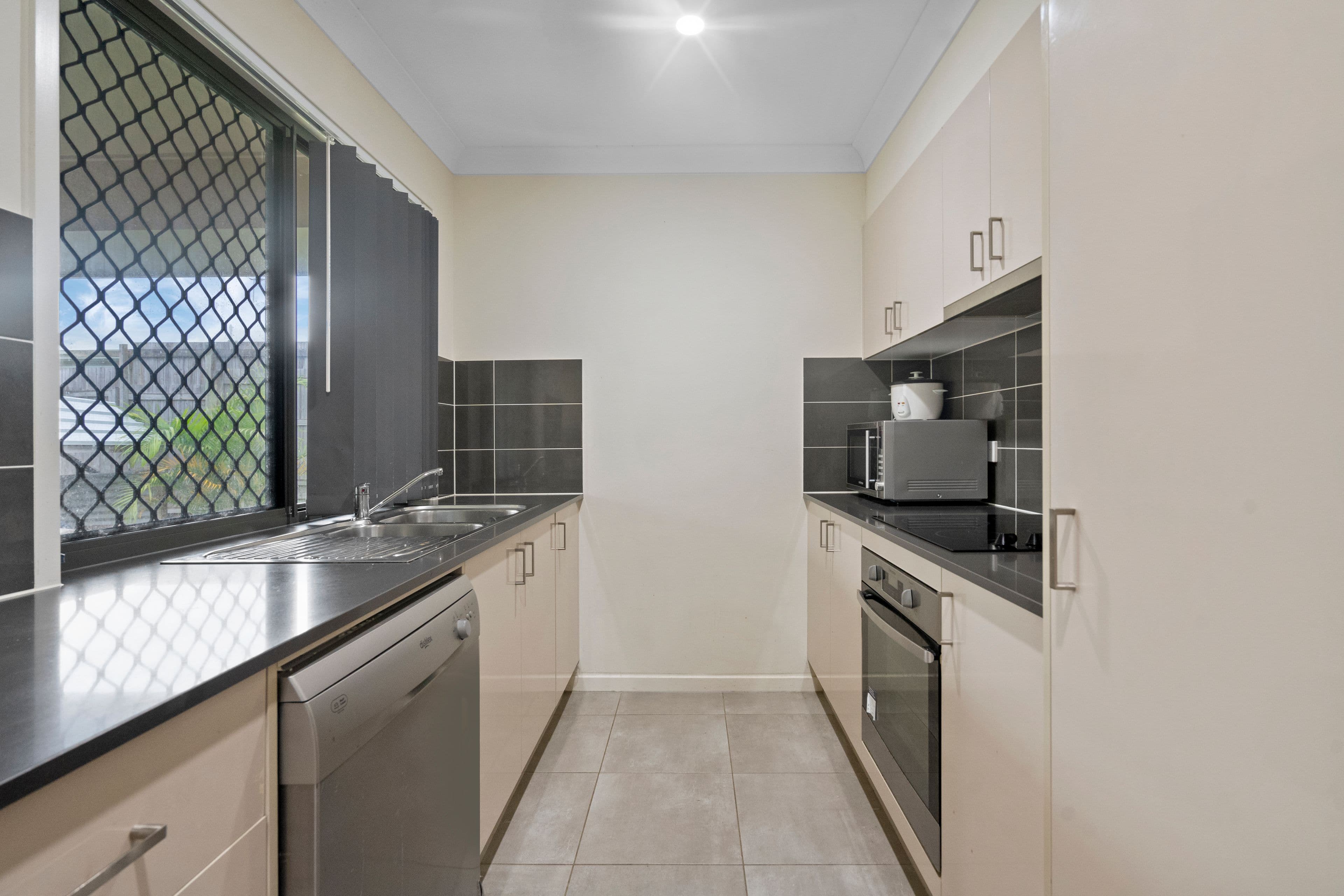 7 & 2 Sophie Street, Morayfield QLD 4506, Morayfield - Thumbnail 3