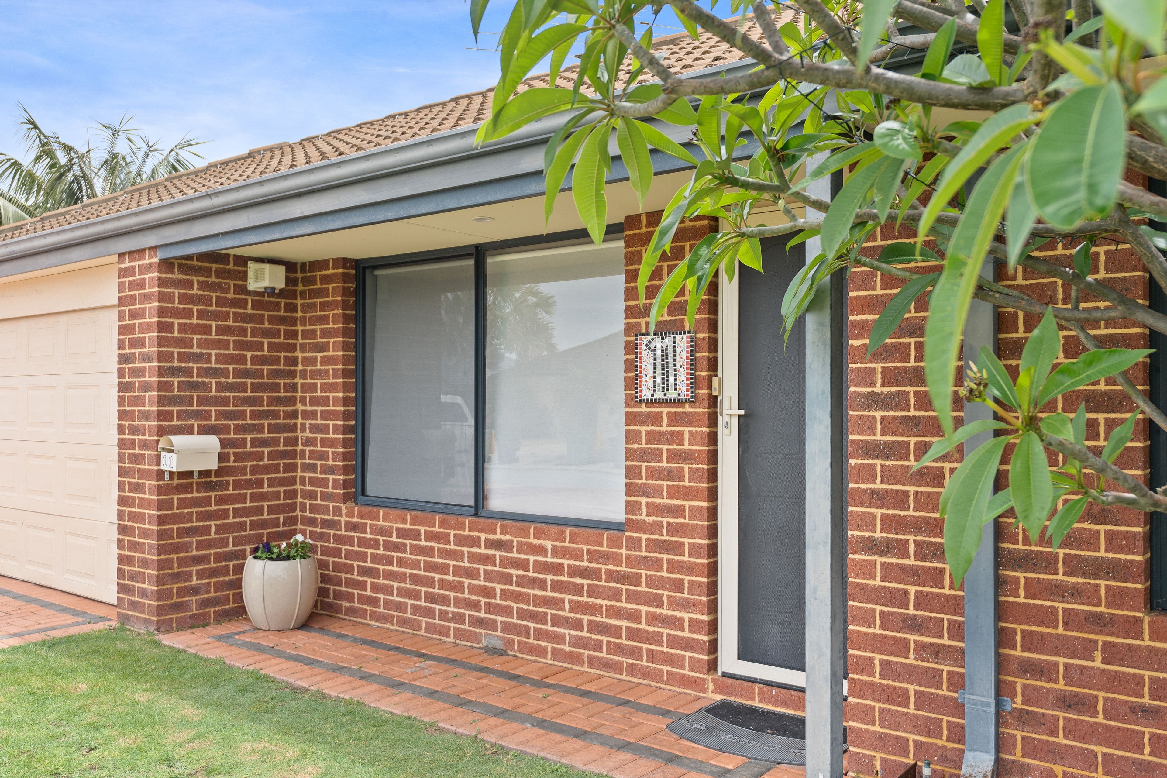 11 Edgbaston Crecent, Port Kennedy WA 6172, Port Kennedy - Image 1
