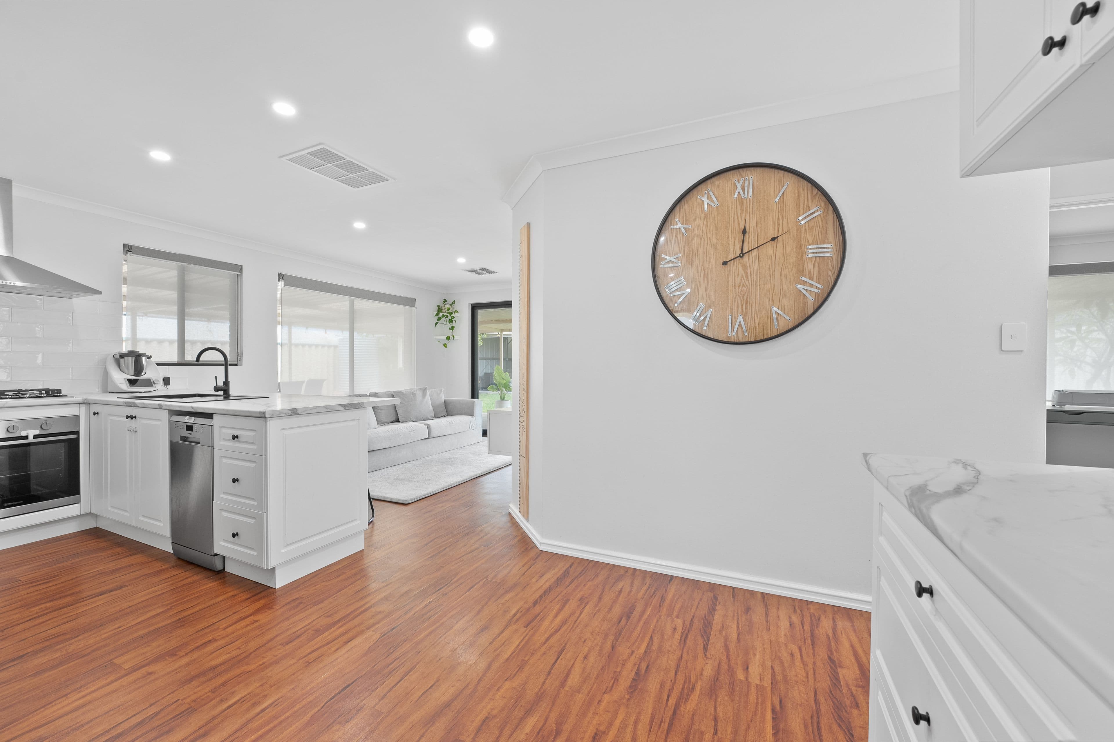 11 Edgbaston Crecent, Port Kennedy WA 6172, Port Kennedy - Thumbnail 7