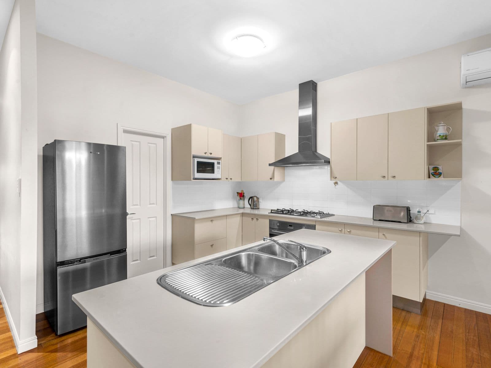 32 Yiada Street, Kedron QLD 4031, Kedron - Thumbnail 5
