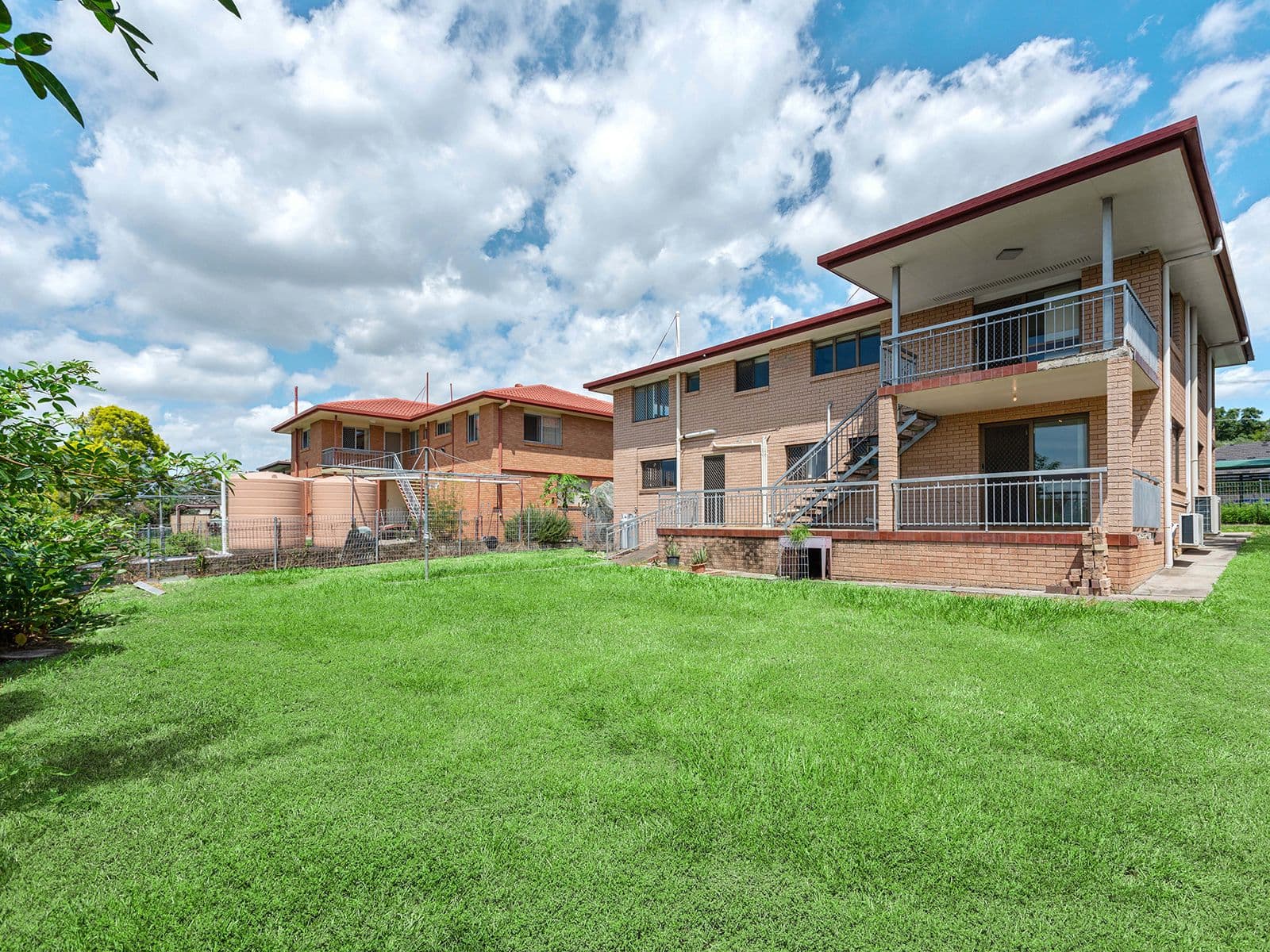 864 Oxley Road, Oxley QLD 4075, Oxley - Thumbnail 2
