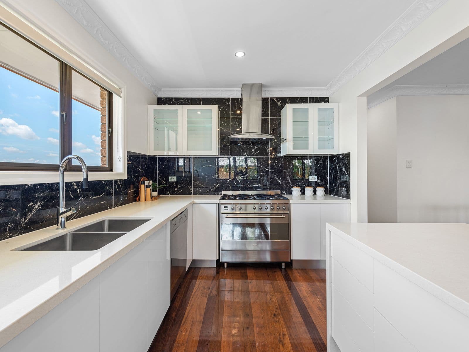 864 Oxley Road, Oxley QLD 4075, Oxley - Thumbnail 4