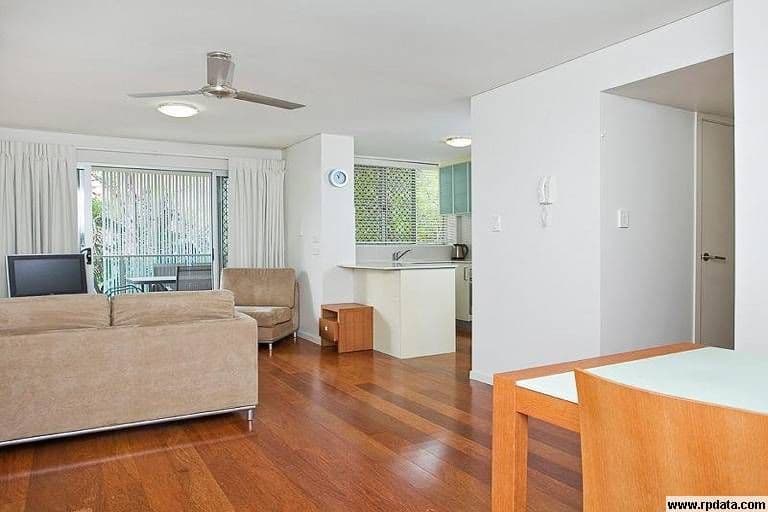 81  Maryvale Street, TOOWONG QLD 4066, Toowong - Thumbnail 3
