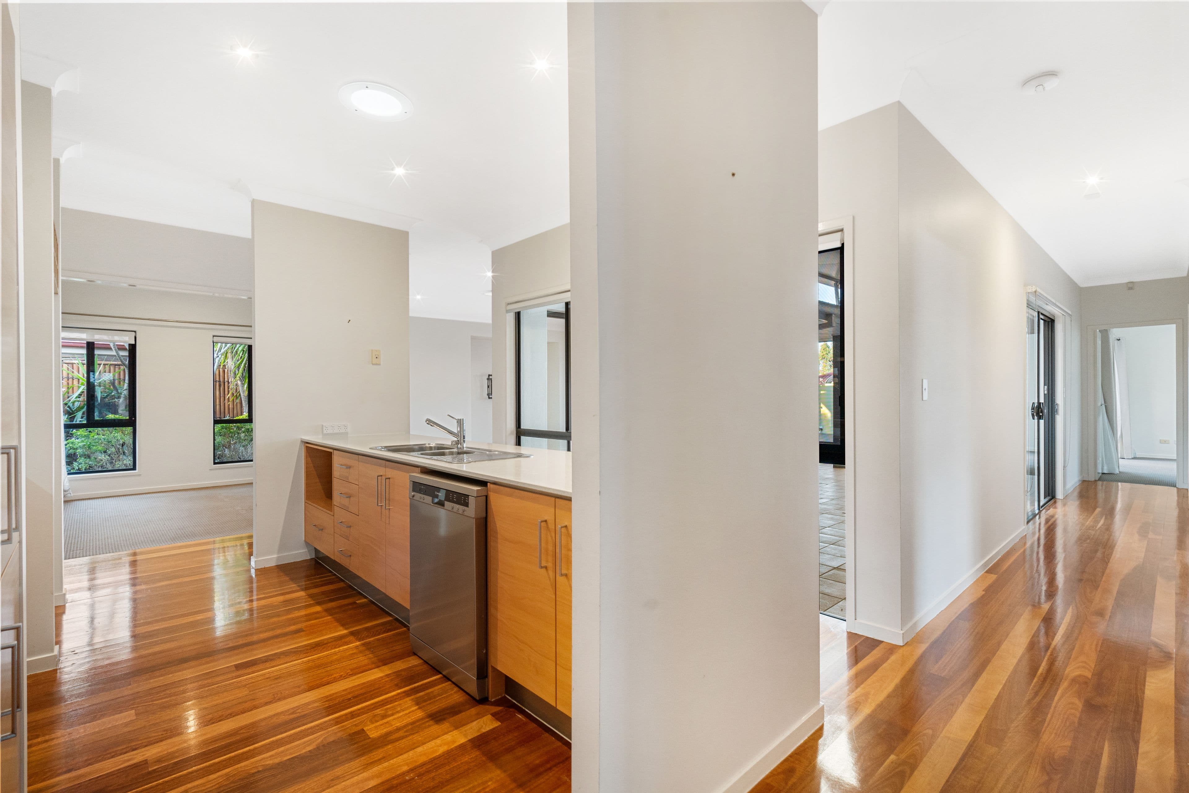 33 Kumnick Street, Upper Coomera QLD 4209, Upper Coomera - Thumbnail 4