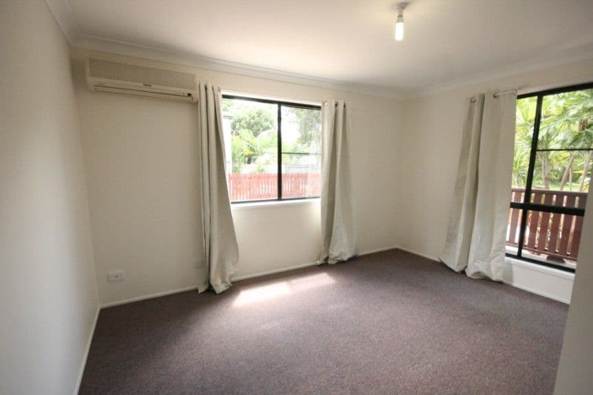 5 Venton Street, SARINA QLD 4737, Sarina - Thumbnail 6