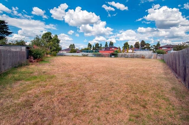 12 Asquith Street, RESERVOIR VIC 3073, Reservoir - Thumbnail 2