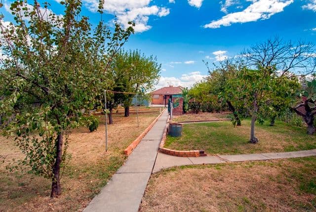 12 Asquith Street, RESERVOIR VIC 3073, Reservoir - Thumbnail 3
