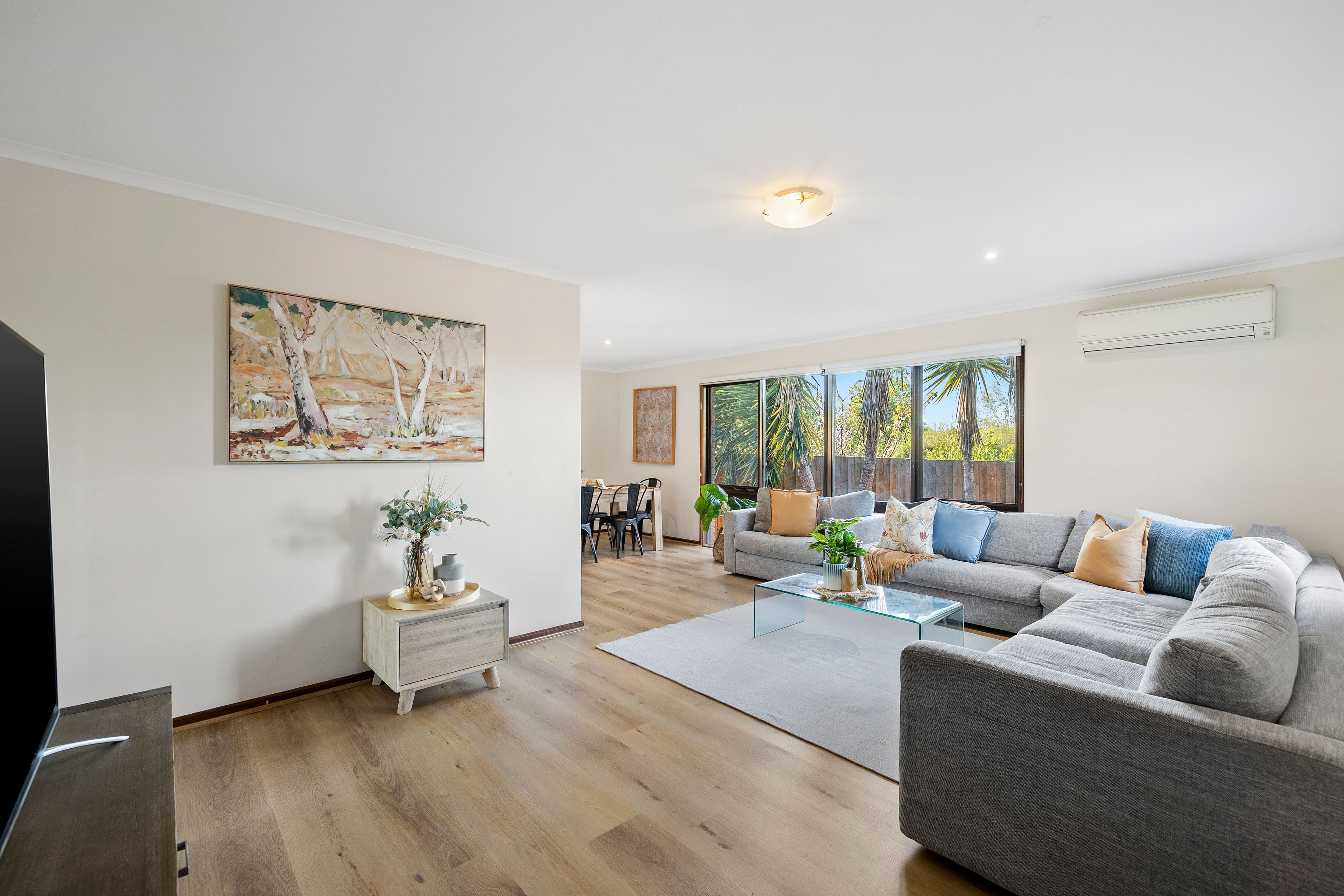 16 Chester Court, Endeavour Hills VIC 3802, Endeavour Hills - Thumbnail 2