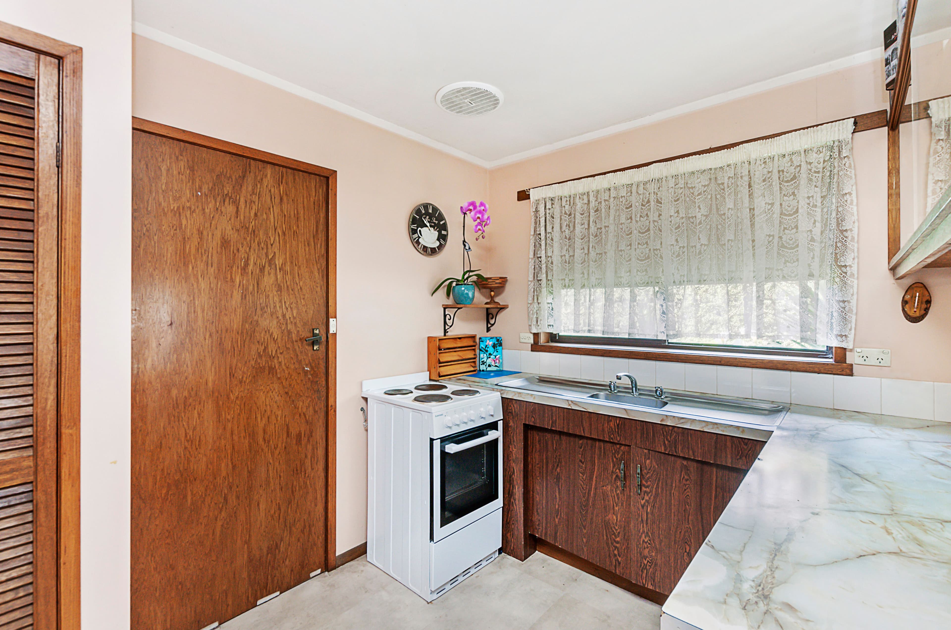 10 Thompson Street, Warrnambool VIC 3280, Warrnambool - Thumbnail 4