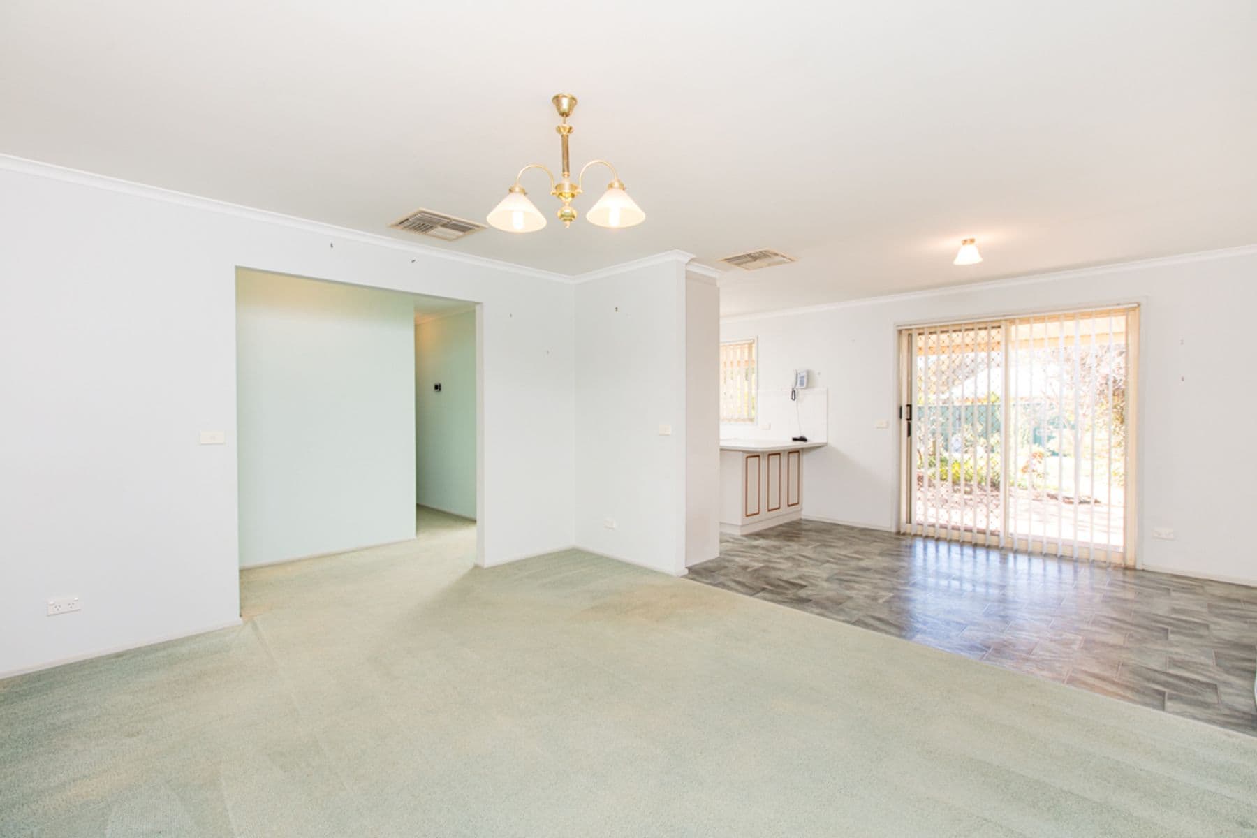 76 Chaffey Park Drive, Merbein - Thumbnail 2