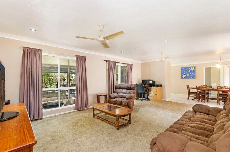 42 Chiquita Avenue, Rasmussen QLD 4815, Rasmussen - Thumbnail 4