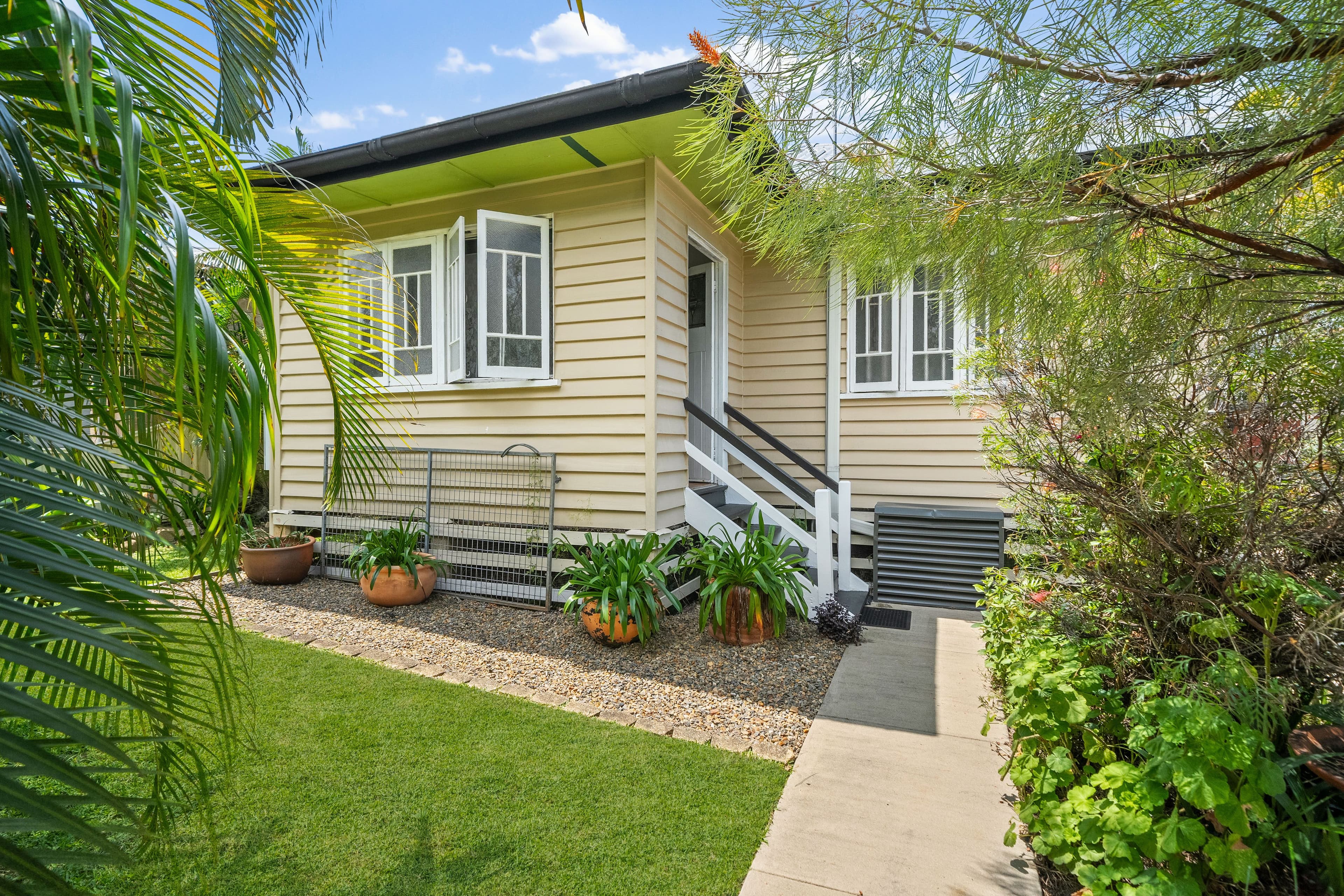 5 Wharf Street, Woody Point QLD 4019, Woody Point - Thumbnail 3