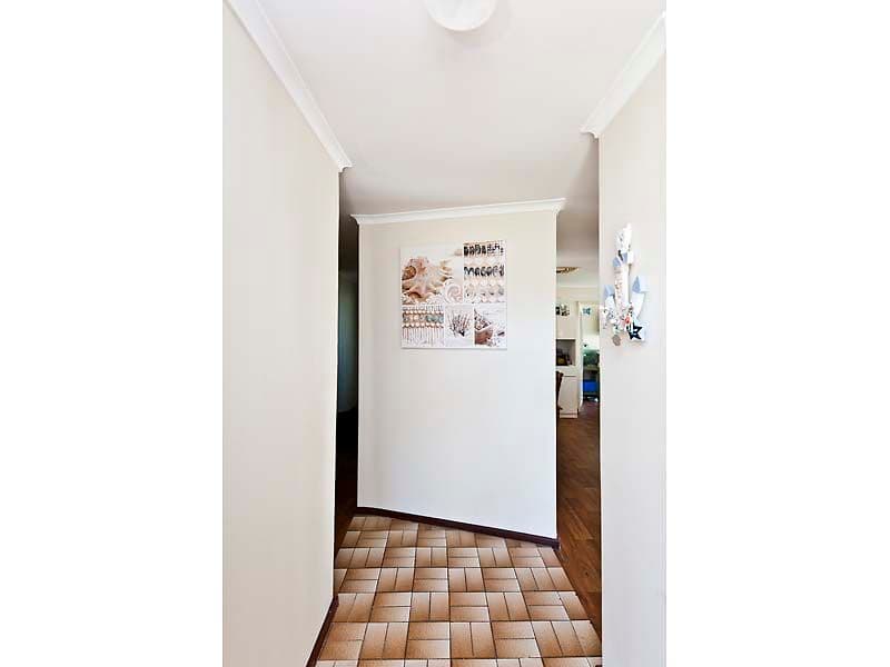 17 Linville Avenue, COOLOONGUP WA 6168, Cooloongup - Thumbnail 2