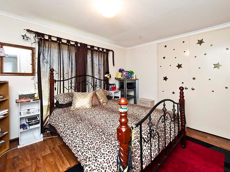 17 Linville Avenue, COOLOONGUP WA 6168, Cooloongup - Thumbnail 3