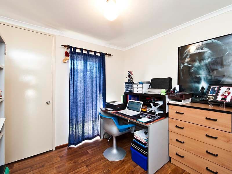17 Linville Avenue, COOLOONGUP WA 6168, Cooloongup - Thumbnail 4