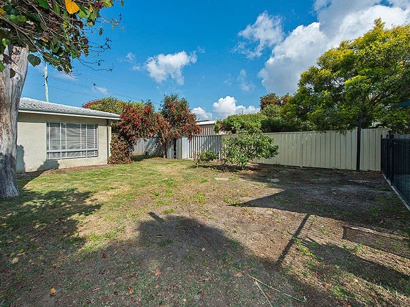 79 Arlunya Avenue, Cloverdale WA 6105, Cloverdale - Thumbnail 5