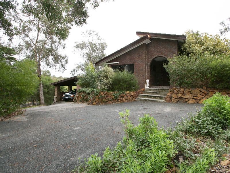 22 Glen Road, LESMURDIE WA 6076, Lesmurdie - Image 1