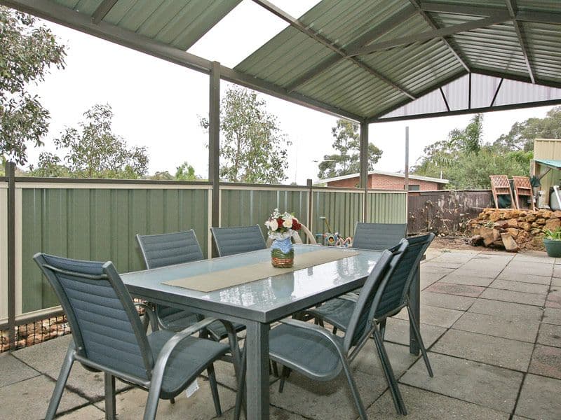 22 Glen Road, LESMURDIE WA 6076, Lesmurdie - Thumbnail 4