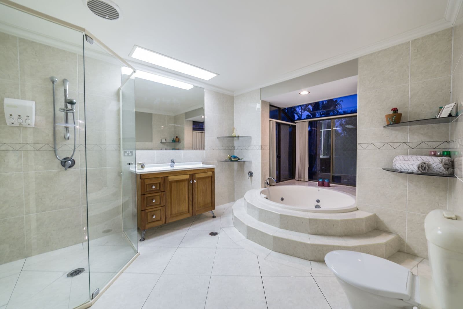 45 Latrobe Avenue, Helensvale QLD 4212, Helensvale - Thumbnail 6