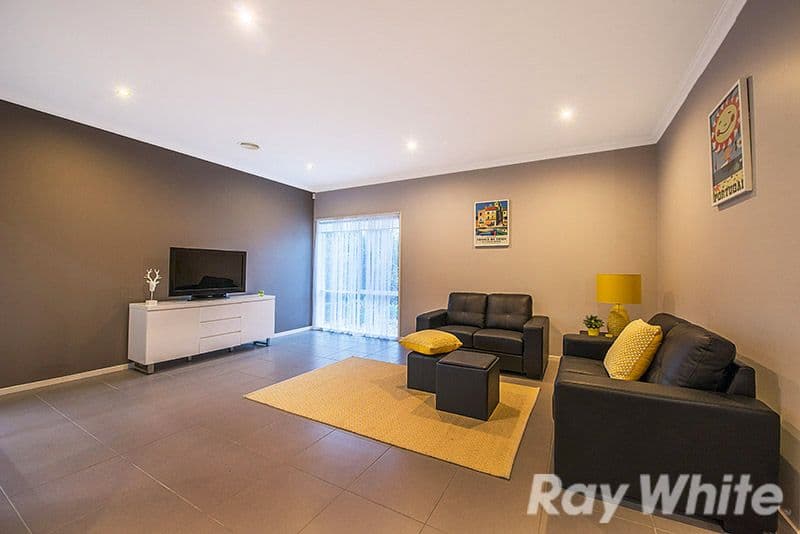 16 Kindred Avenue, Cranbourne North VIC 3977, Cranbourne North - Thumbnail 5