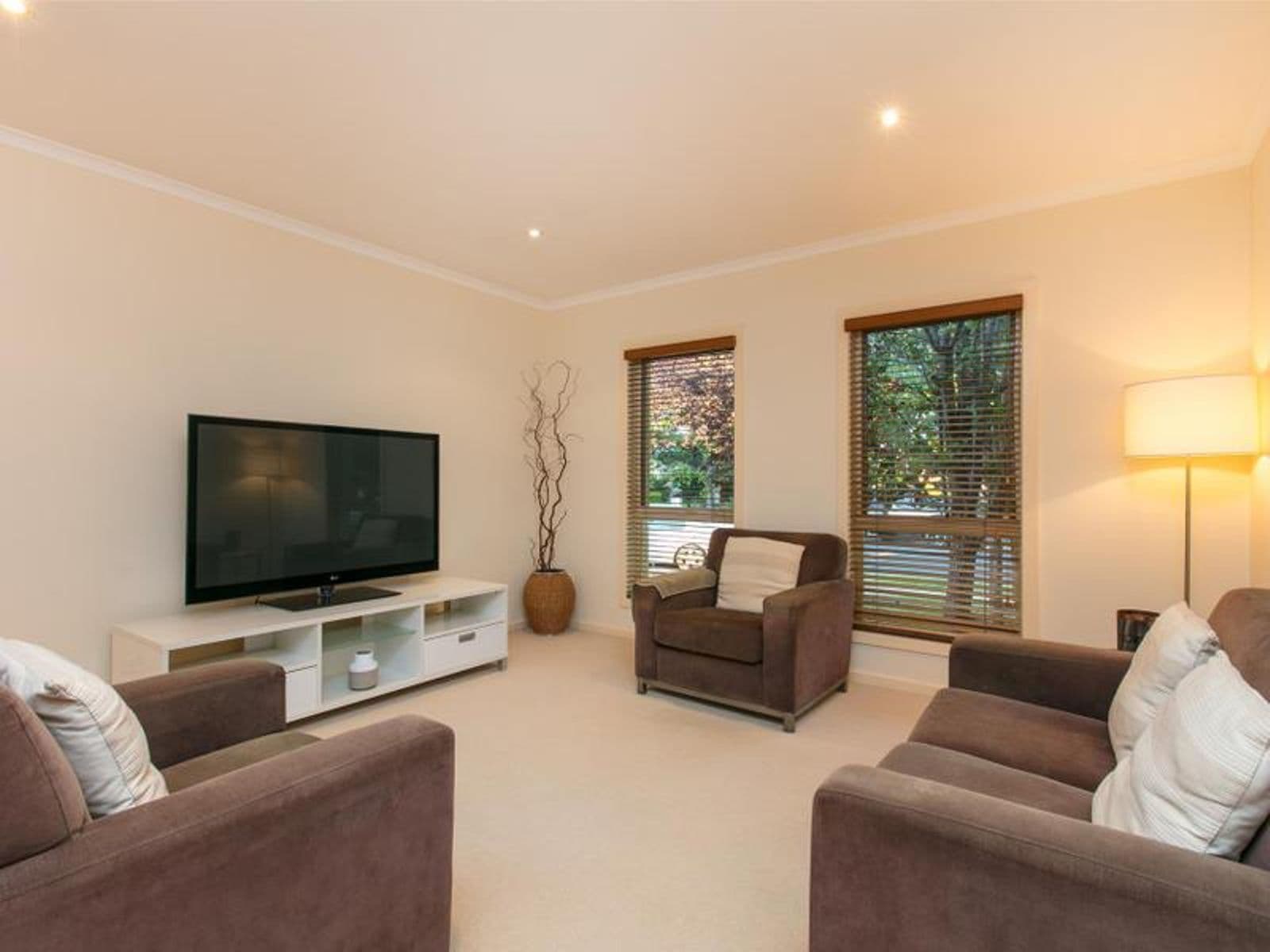 11 Crockett Court, Mildura - Thumbnail 2