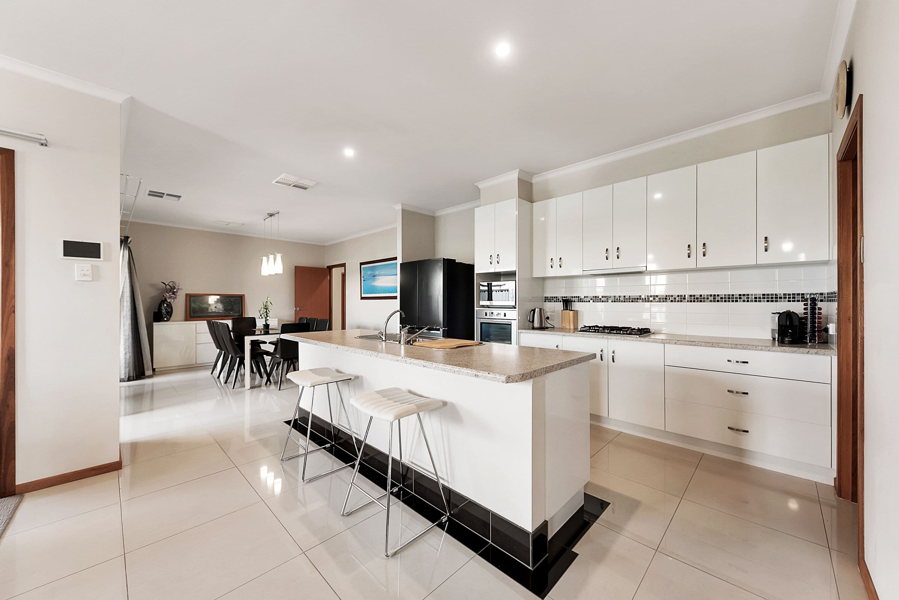17 Mowbray Street, Mawson Lakes SA 5095, Mawson Lakes - Thumbnail 2