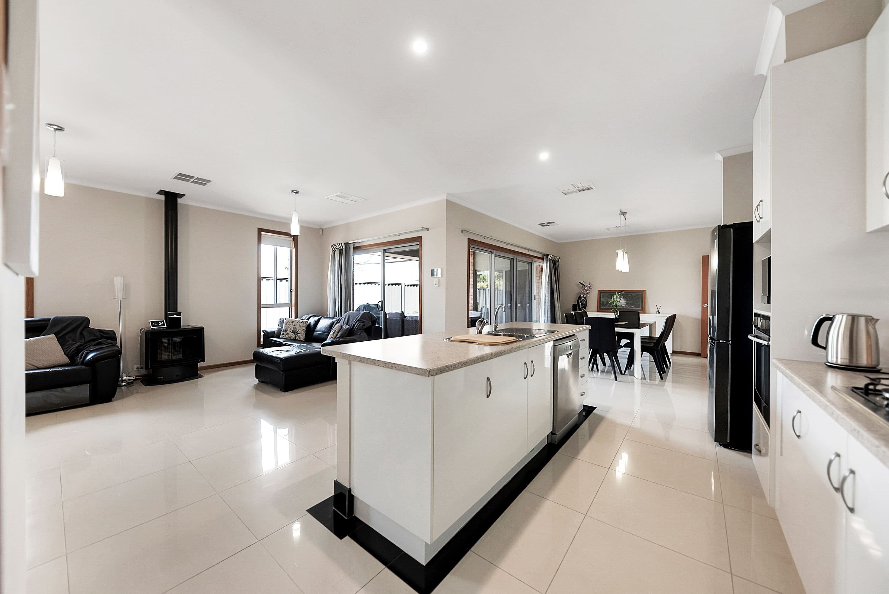 17 Mowbray Street, Mawson Lakes SA 5095, Mawson Lakes - Thumbnail 3