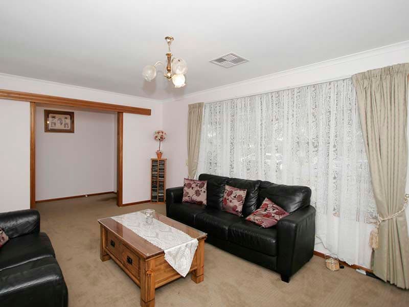 7 Liza Road, HAPPY VALLEY SA 5159, Happy Valley - Thumbnail 2