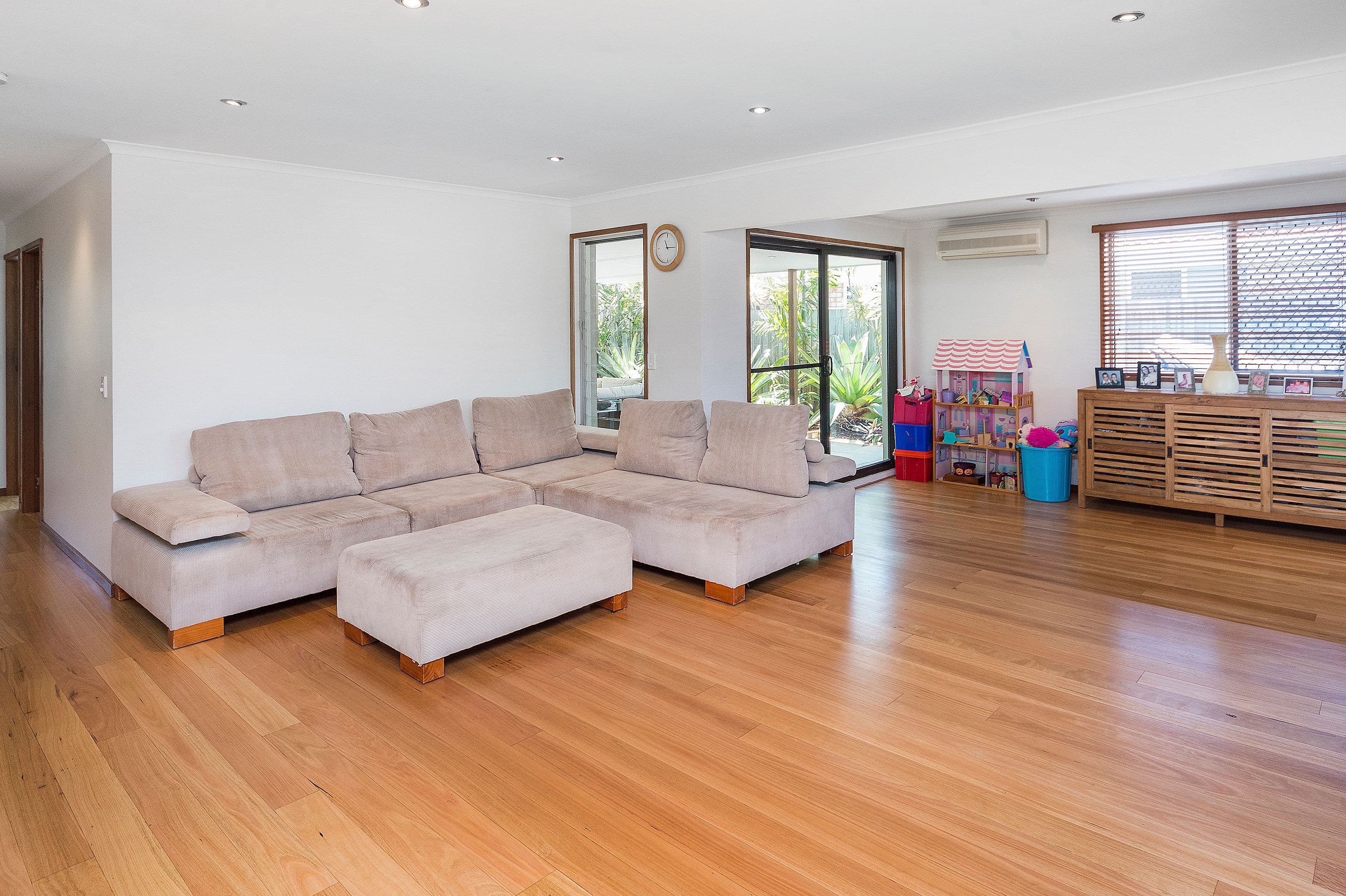 47 Poinsettia Avenue, Hollywell QLD 4216, Hollywell - Thumbnail 3