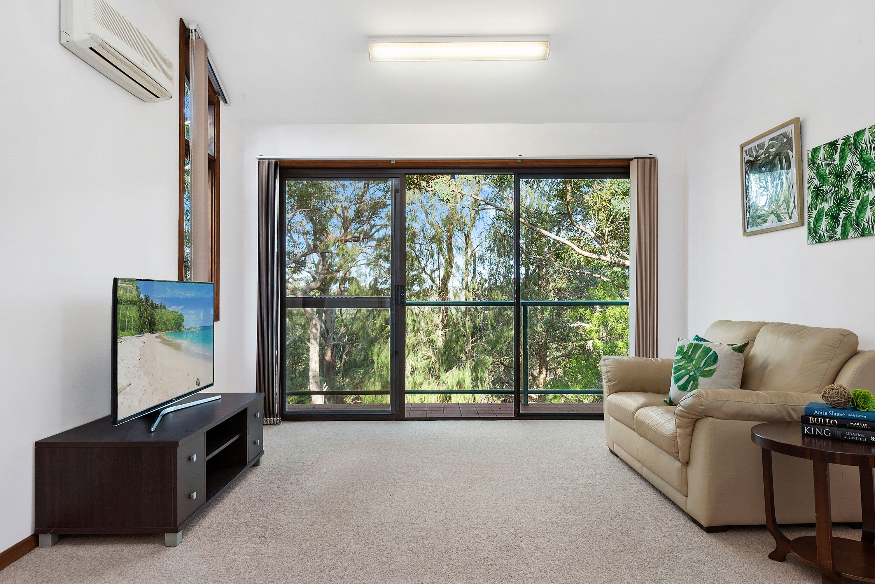 28 Russell Crescent, Westleigh - Thumbnail 3