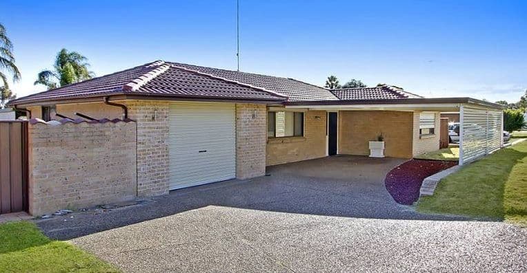 226 Banks Drive, St Clair - Image 1