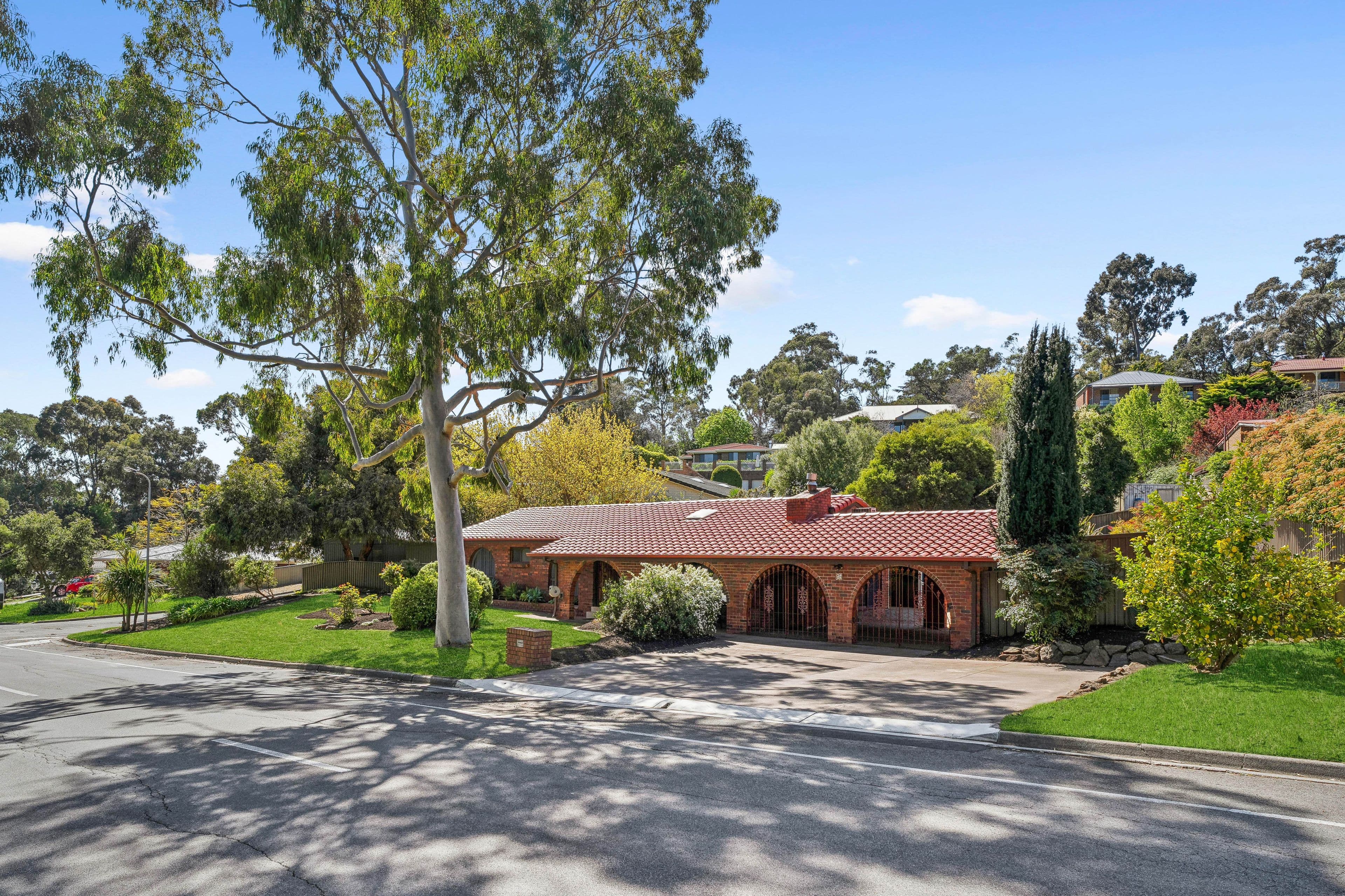 31 Southern Cross Drive, Happy Valley SA 5159, Happy Valley - Thumbnail 2