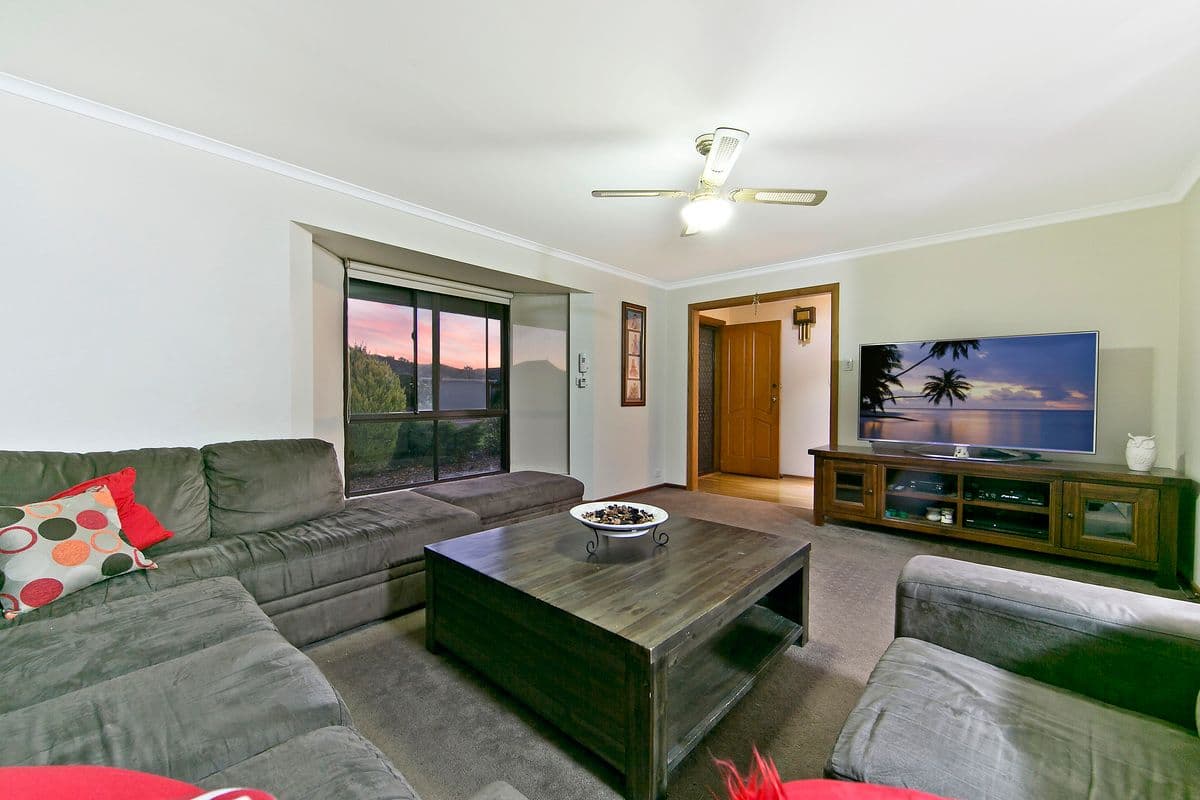 67 Henderson Avenue, POORAKA SA 5095, Pooraka - Thumbnail 2