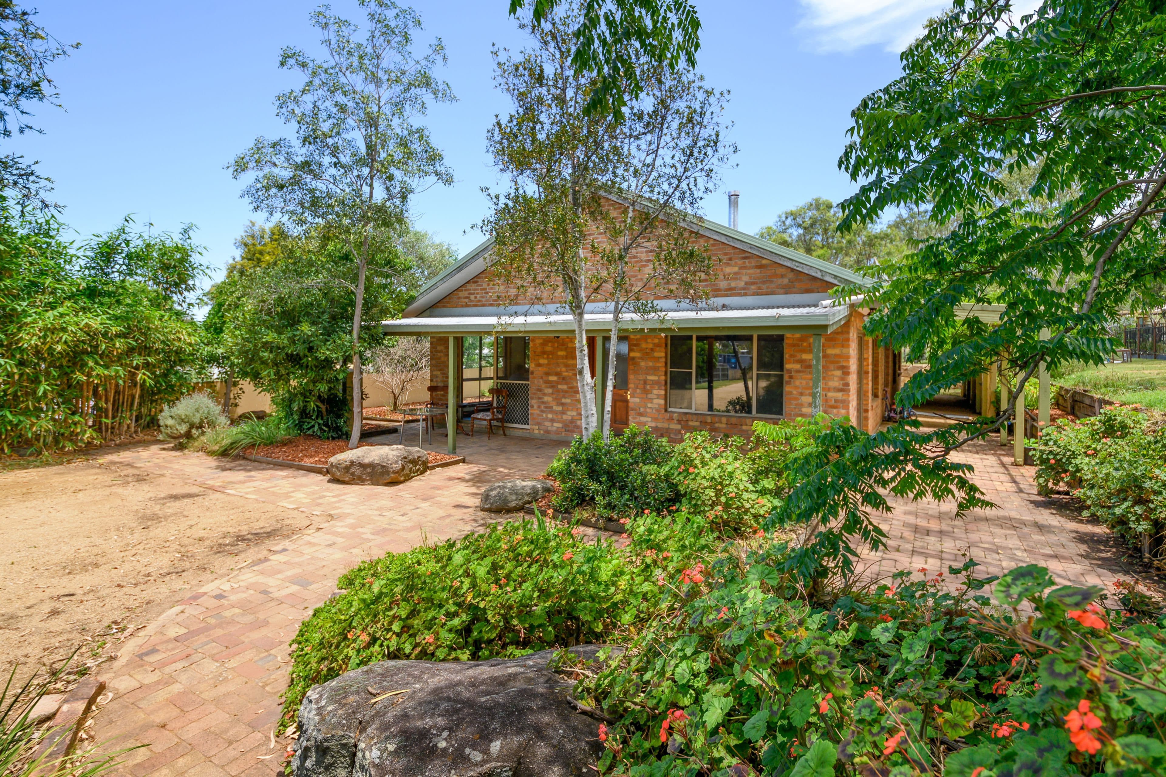 145 East Street, Warwick QLD 4370, Warwick - Thumbnail 2