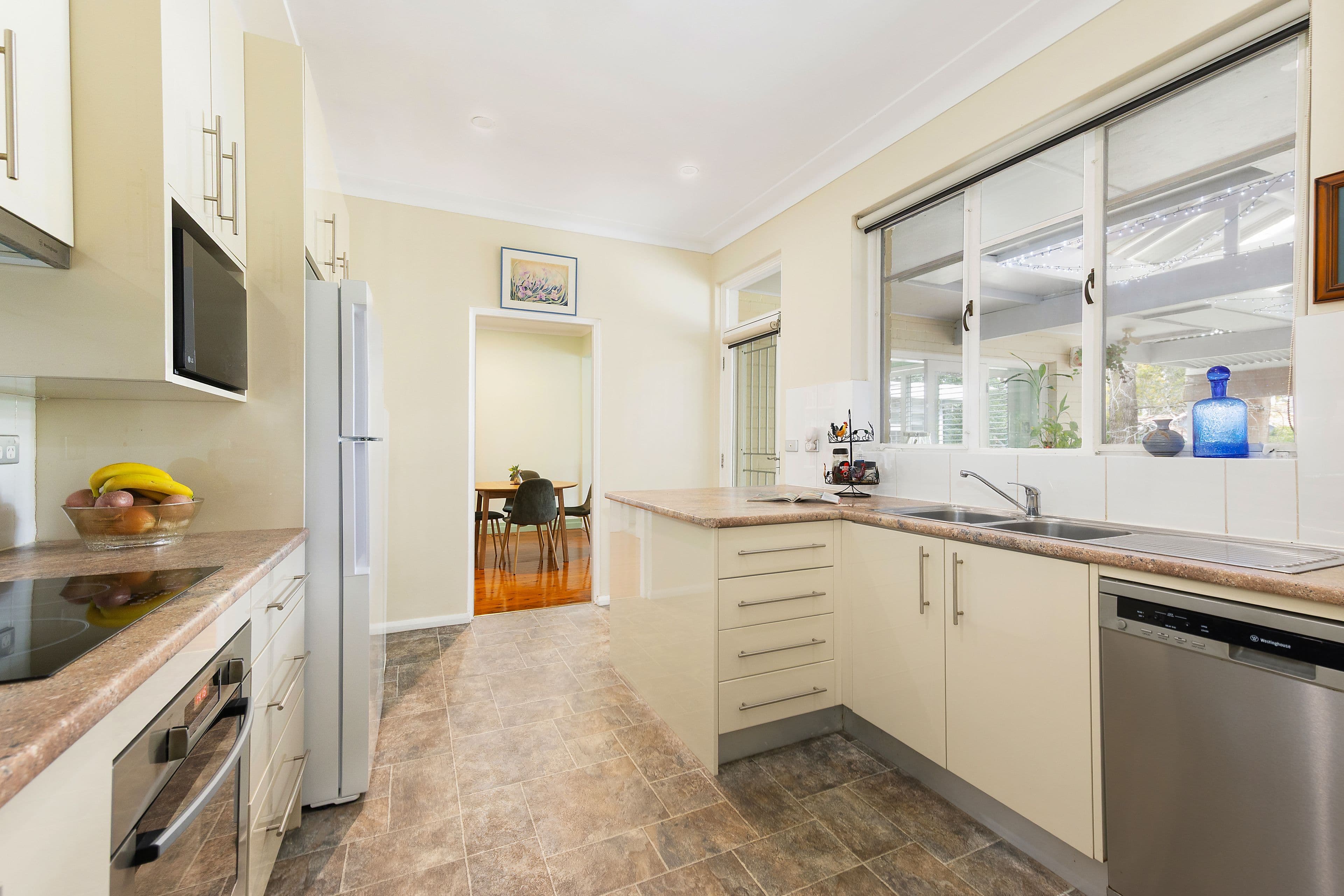 26 Grosvenor Street, Wahroonga NSW 2076, Wahroonga - Thumbnail 5