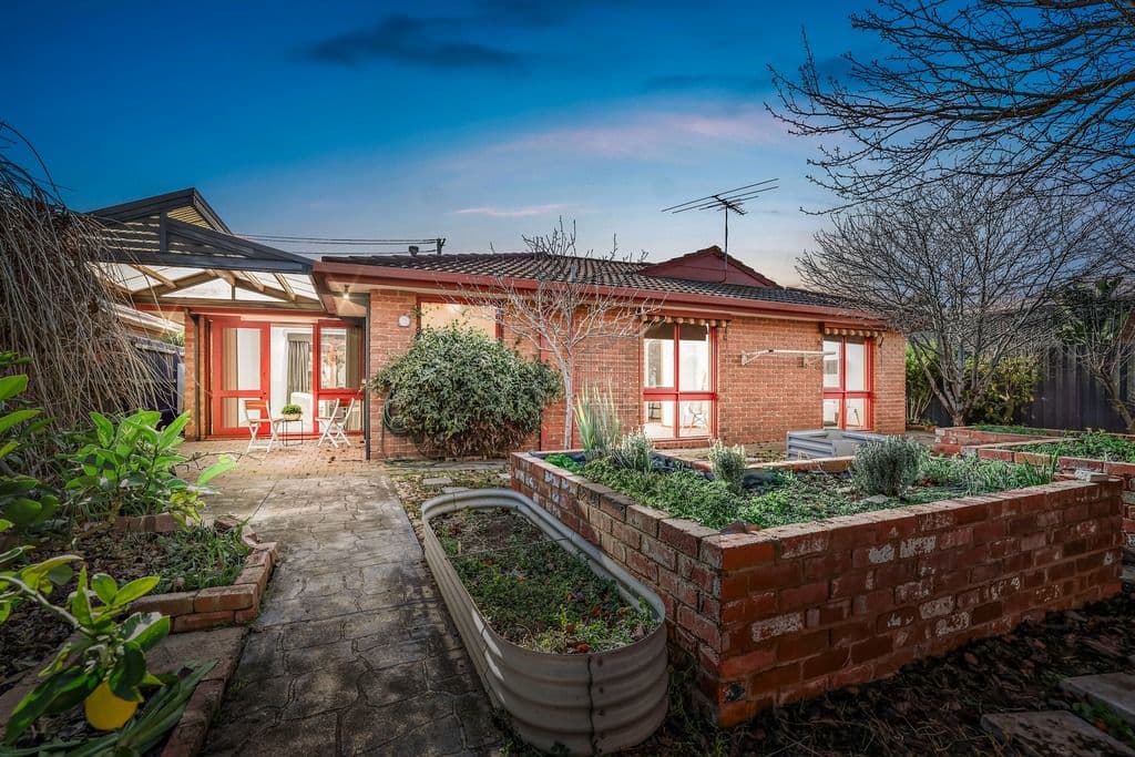15 Stradbroke Way, Wyndham Vale VIC 3024, Wyndham Vale - Thumbnail 3