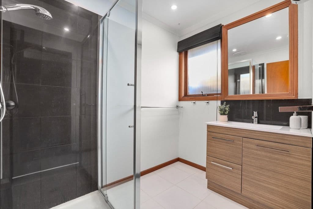 15 Stradbroke Way, Wyndham Vale VIC 3024, Wyndham Vale - Thumbnail 6
