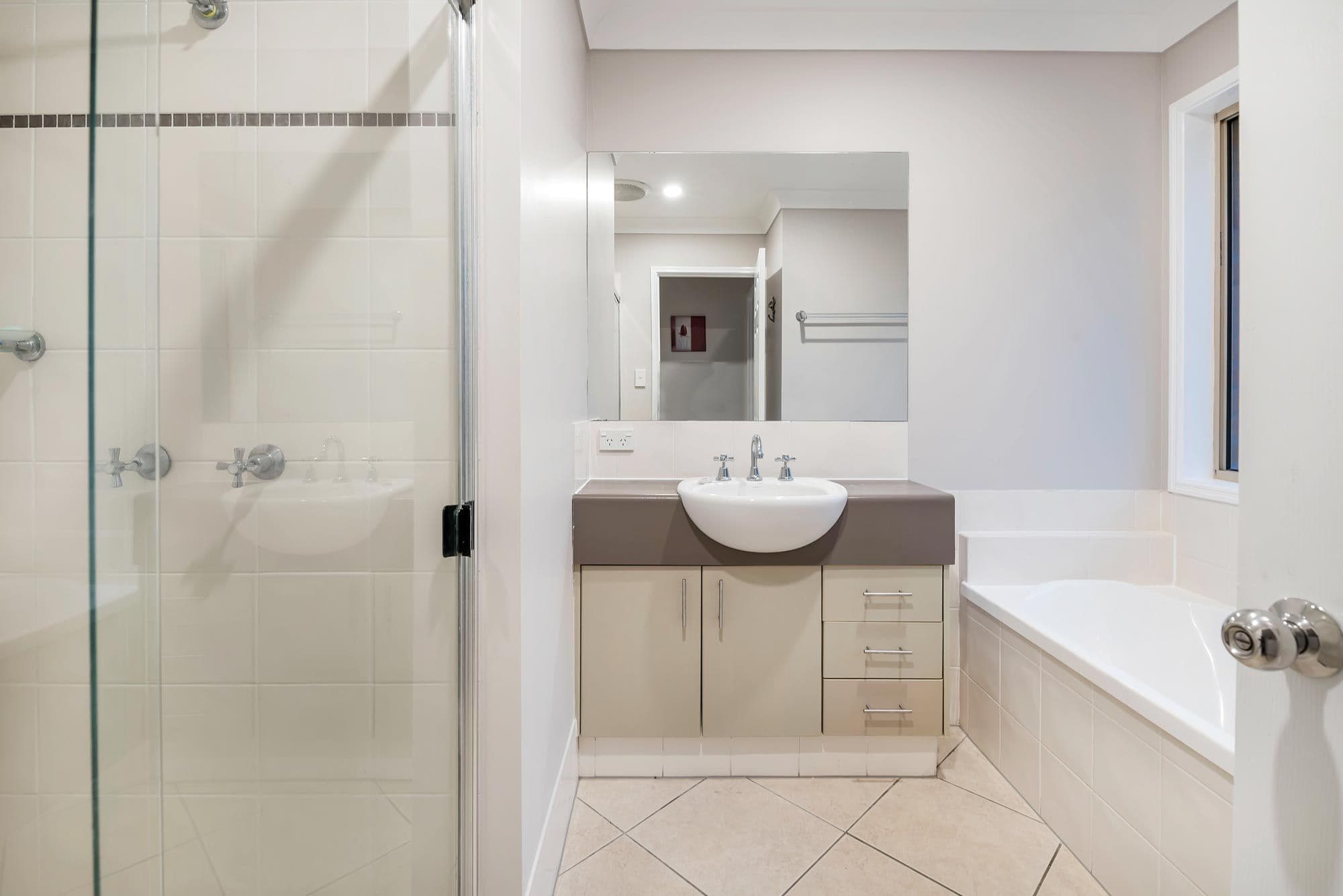 13 Diamond Sand Drive, Upper Coomera QLD 4209, Upper Coomera - Thumbnail 7