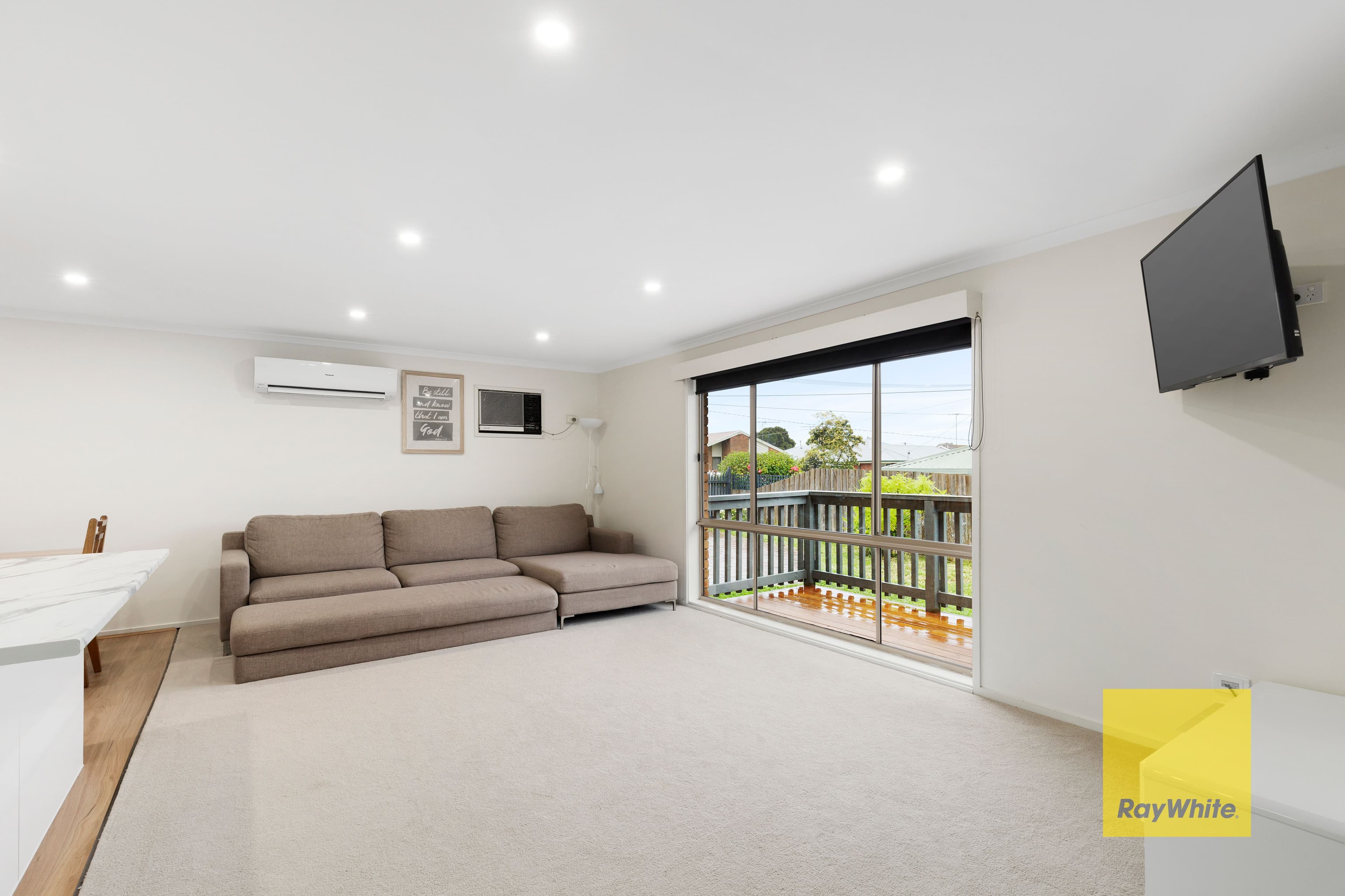 48 Burleigh Drive, Grovedale VIC 3216, Grovedale - Thumbnail 2