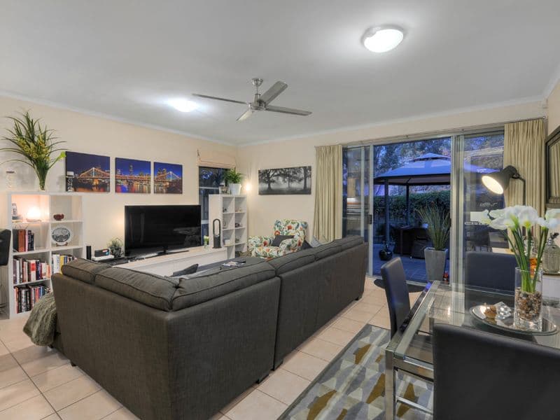 47 Barton Road, Hawthorne QLD 4171, Hawthorne - Thumbnail 3