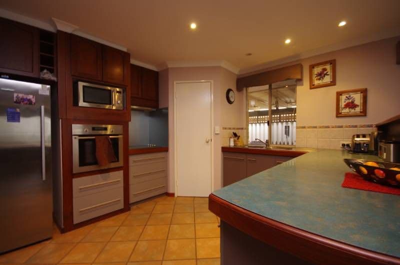 20 Picton Terrace, ALEXANDER HEIGHTS WA 6064, Alexander Heights - Thumbnail 3