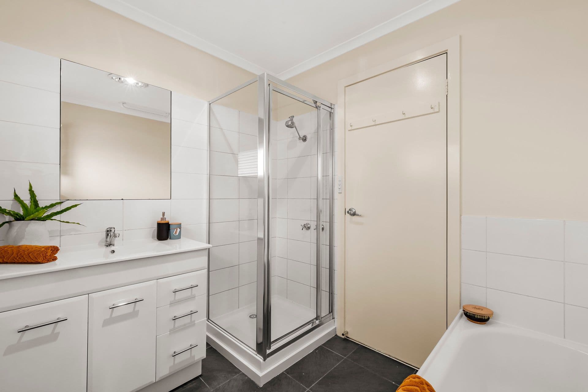 72 Clyde Street, Diamond Creek VIC 3089, Diamond Creek - Thumbnail 5