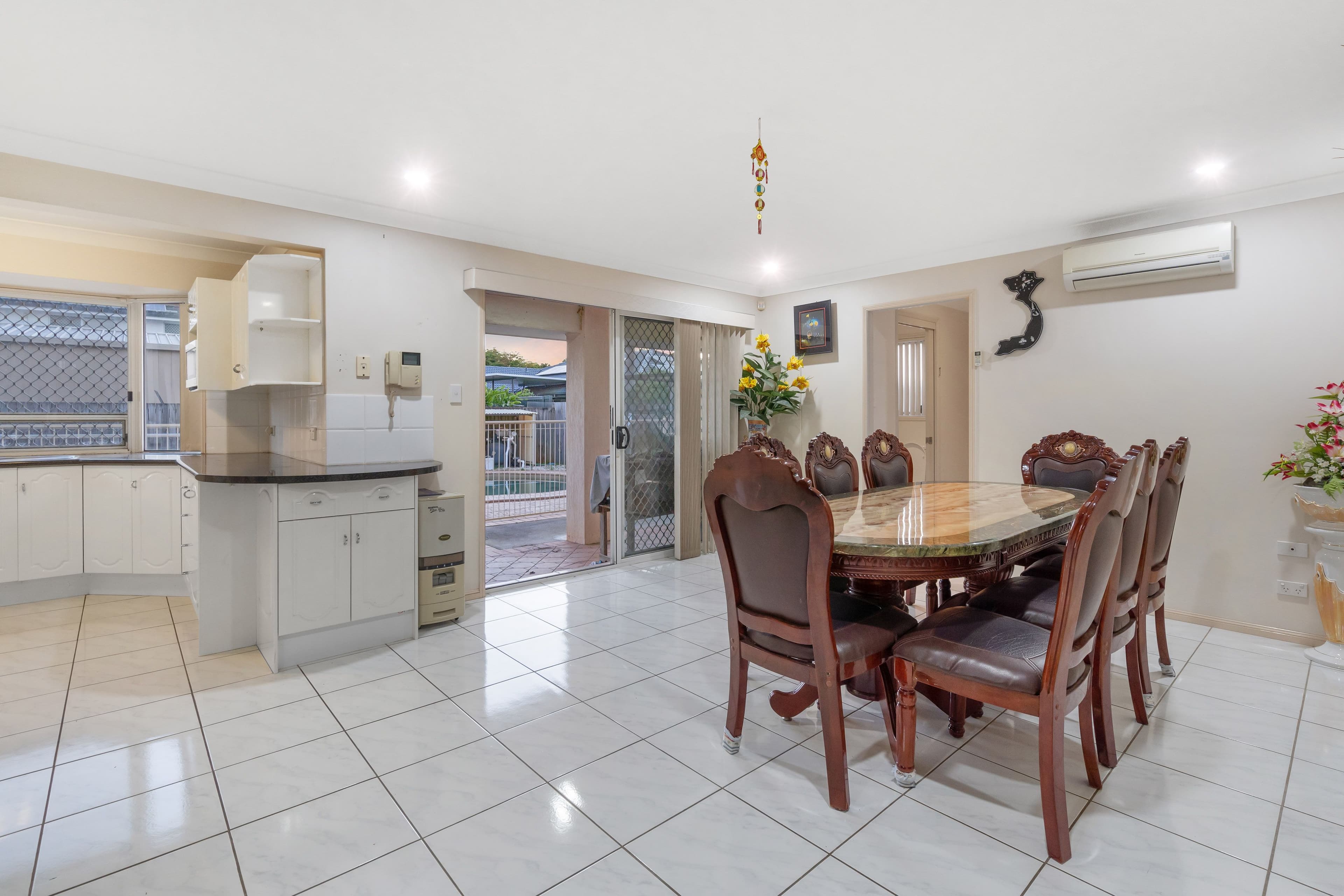12 Crown Place, Kuraby QLD 4112, Kuraby - Thumbnail 3