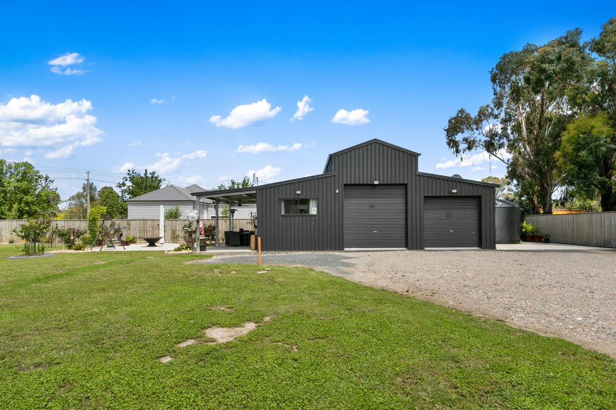 6 Cowen Street, Toongabbie VIC 3856, Toongabbie - Thumbnail 2