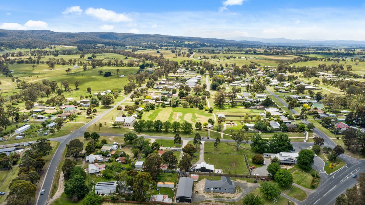 6 Cowen Street, Toongabbie VIC 3856, Toongabbie - Thumbnail 8