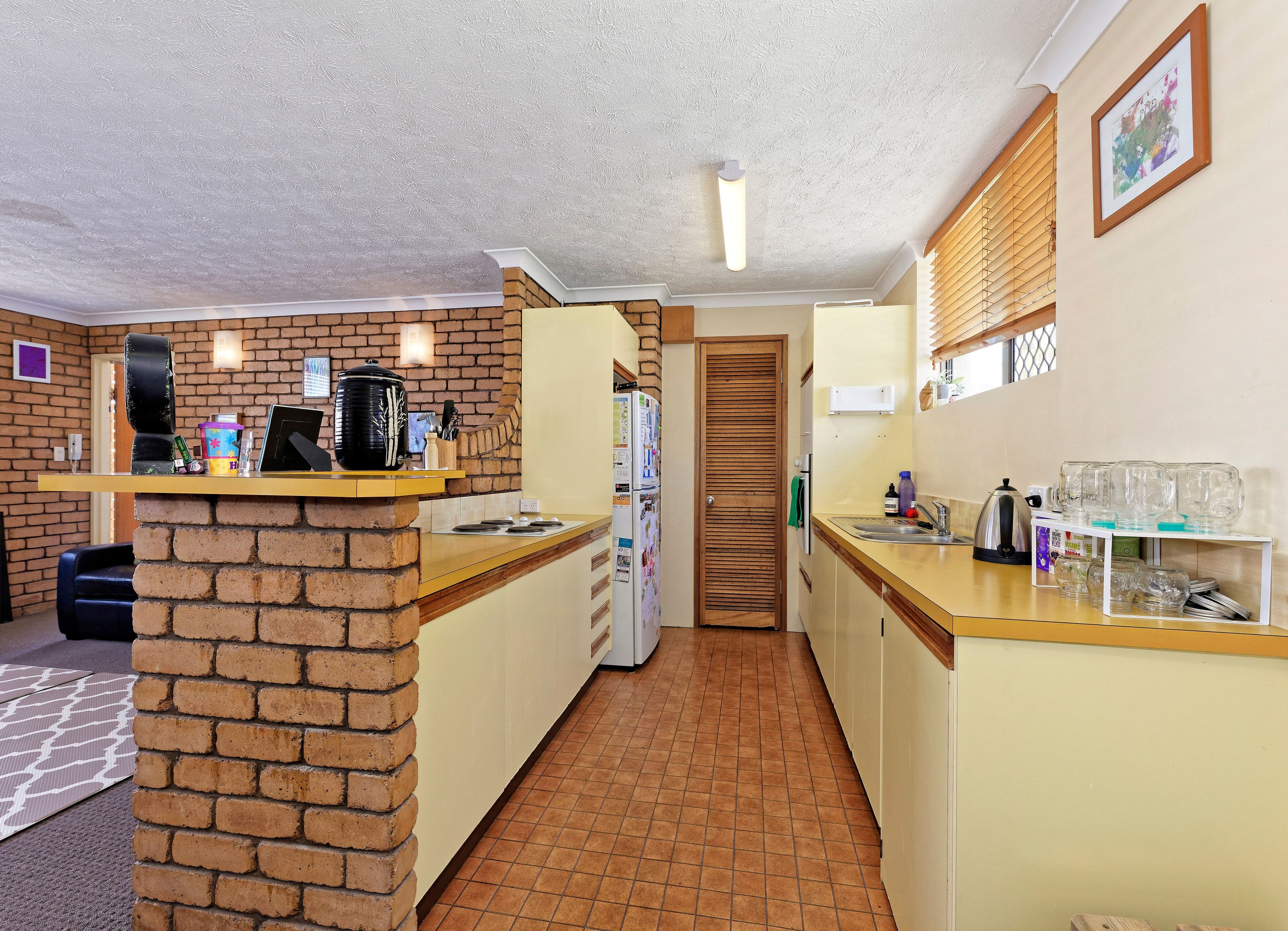 9 Ellen Street, Woody Point QLD 4019, Woody Point - Thumbnail 4