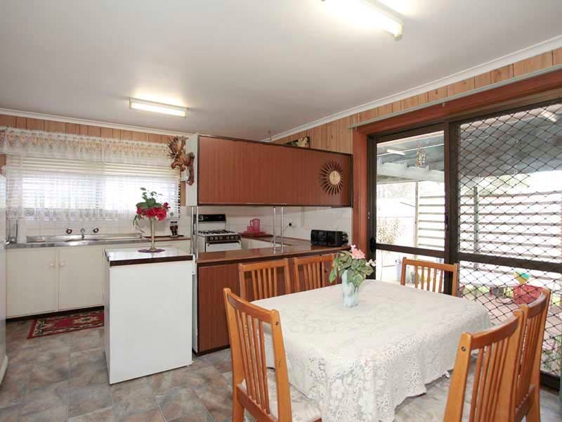 13 Hugh Crescent, MORPHETT VALE SA 5162, Morphett Vale - Thumbnail 7