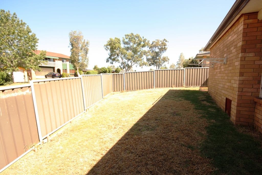 284 The Parkway, BRADBURY NSW 2560, Bradbury - Thumbnail 8